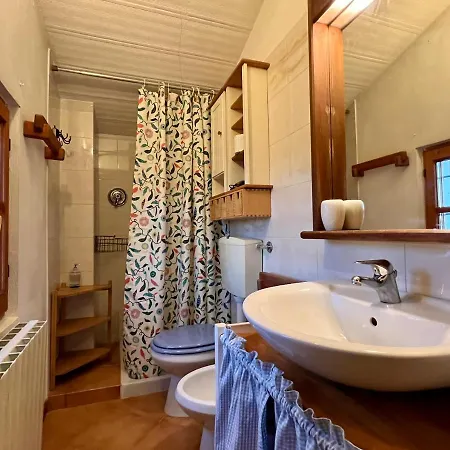 Immerso Nella Natura, Silenzio E Riservatezza A 550 M Di Quota Langhirano