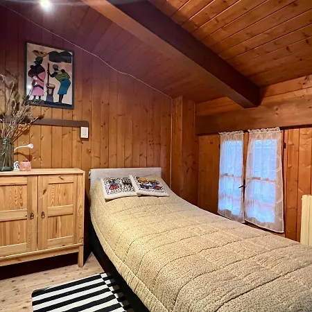 Immerso Nella Natura, Silenzio E Riservatezza A 550 M Di Quota Apartment