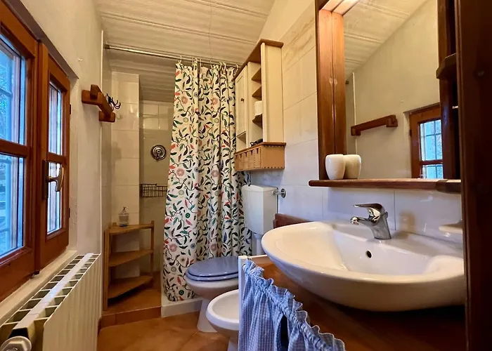 Immerso Nella Natura, Silenzio E Riservatezza A 550 M Di Quota Langhirano