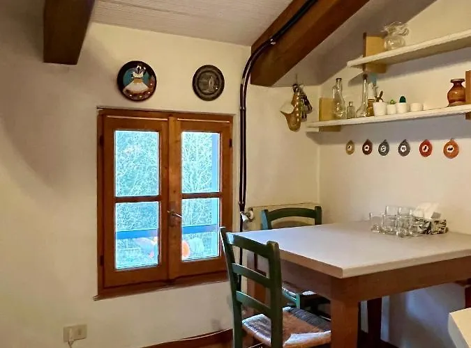 Immerso Nella Natura, Silenzio E Riservatezza A 550 M Di Quota Langhirano